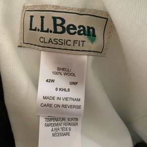 Men’s LL Bean Classic Fit dress slacks size 42